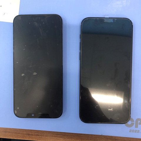 iPhone12 パネル交換